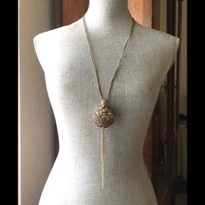 Beautiful Swarovski crystal faux locket w/ tassel